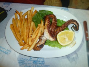 Premier repas du soir à Poros (Lefkada)