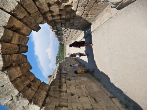 Olympie, l'entrée du stade